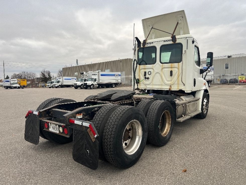 Day Cab Tractor-Heavy Duty Tractors-Freightliner-2018-Cascadia 11364ST-Mississauga-ON-168,701\n\t\tkm-$ 52,750 - Image 7