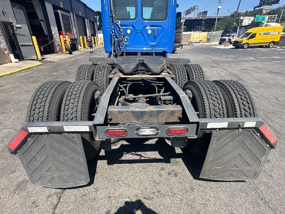 Day Cab Tractor-Heavy Duty Tractors-Freightliner-2018-Cascadia 11364ST-North Bergen-NJ-176,079\n\t\tmiles-$ 47,750 - Image 6