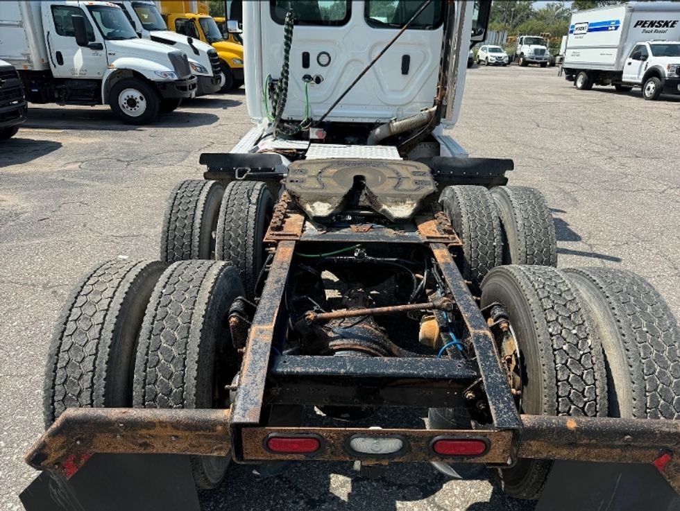 Day Cab Tractor-Heavy Duty Tractors-Freightliner-2018-Cascadia 11364ST-Omaha-NE-279,279\n\t\tmiles-$ 47,250 - Image 6