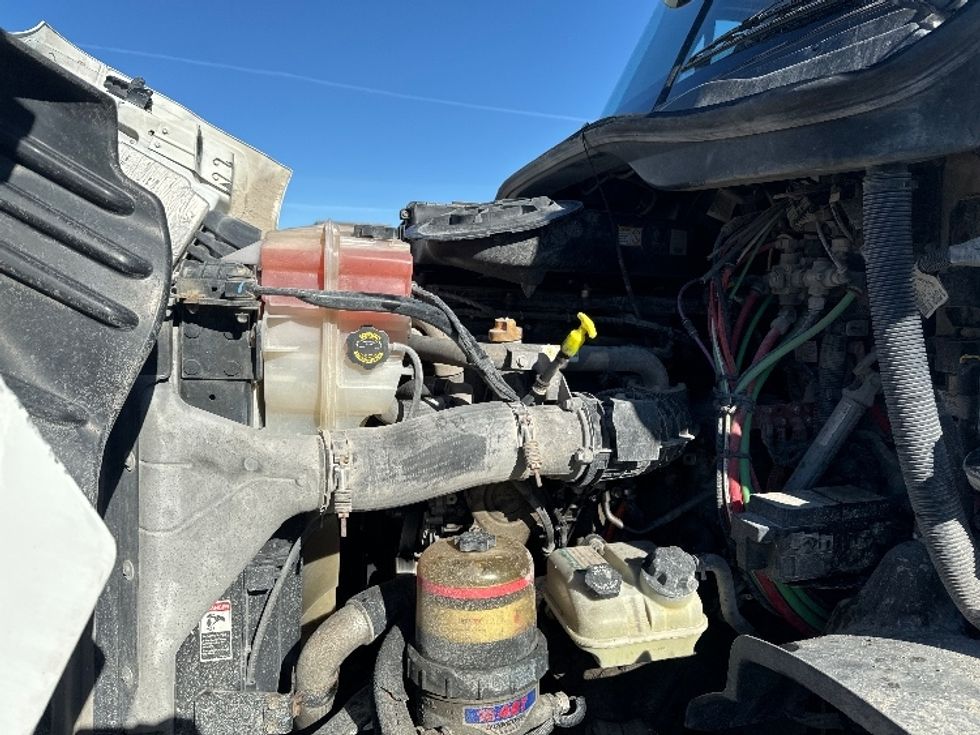 Day Cab Tractor-Heavy Duty Tractors-Freightliner-2018-Cascadia 11364ST-Omaha-NE-306,645\n\t\tmiles-$ 45,500 - Image 16