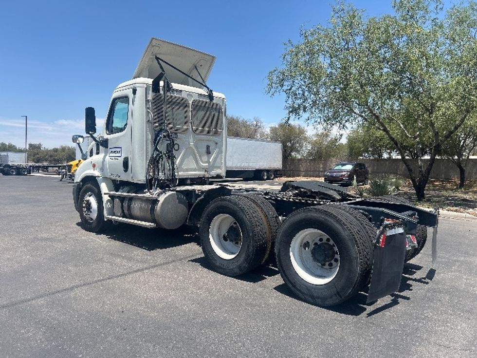 Day Cab Tractor-Heavy Duty Tractors-Freightliner-2018-Cascadia 11364ST-Phoenix-AZ-388,251\n\t\tmiles-$ 31,500 - Image 5