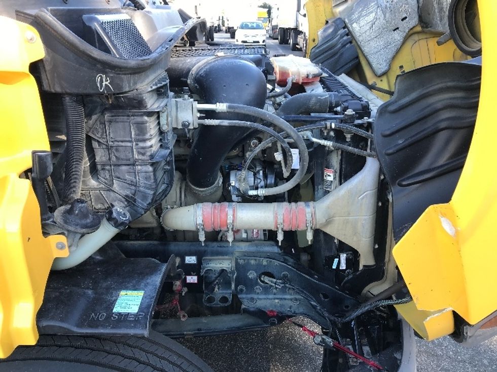 Day Cab Tractor-Heavy Duty Tractors-Freightliner-2018-Cascadia 11364ST-Prince George-VA-532,357\n\t\tmiles-$ 28,500 - Image 15