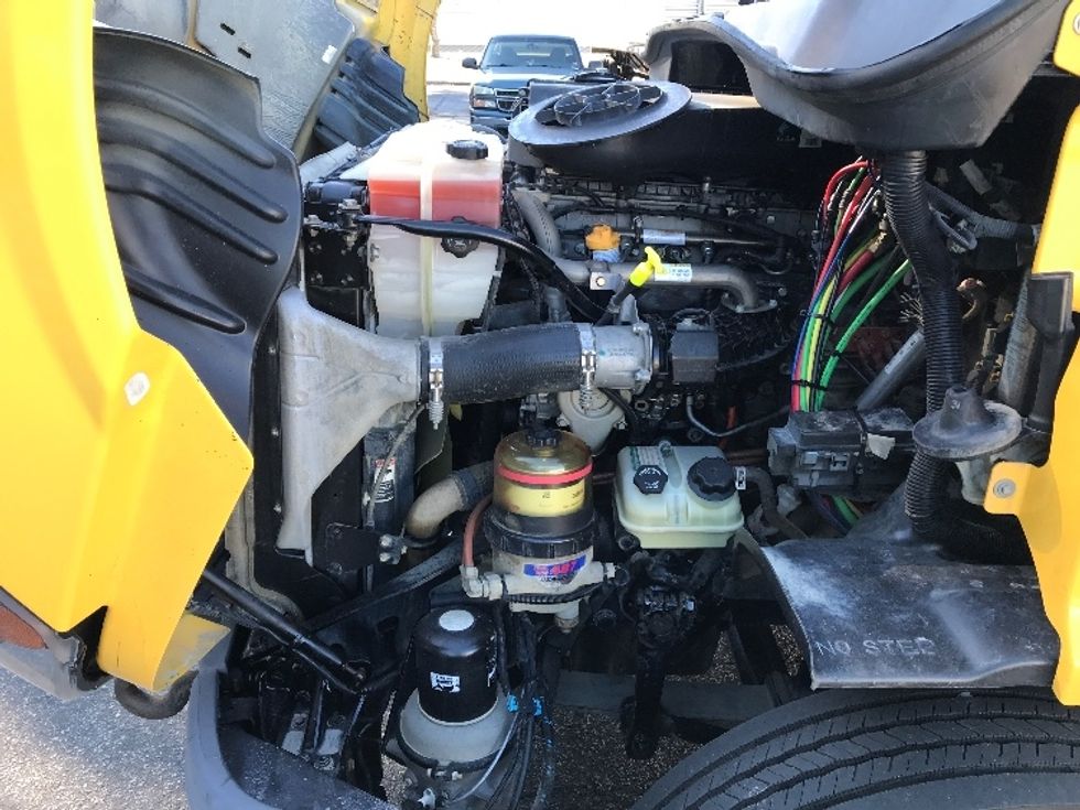 Day Cab Tractor-Heavy Duty Tractors-Freightliner-2018-Cascadia 11364ST-Prince George-VA-532,357\n\t\tmiles-$ 28,500 - Image 16