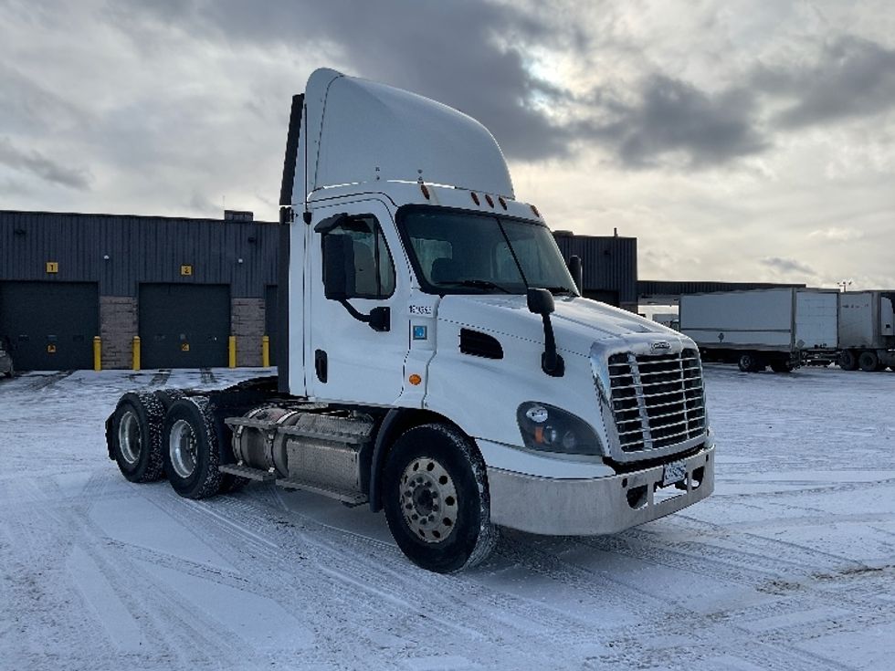 Day Cab Tractor-Heavy Duty Tractors-Freightliner-2018-Cascadia 11364ST-Saint Laurent-PQ-346,251\n\t\tkm-$ 52,750 - Image 1