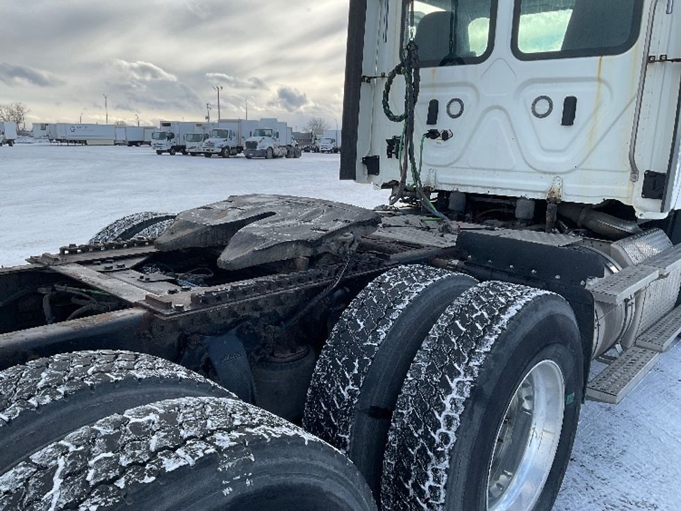 Day Cab Tractor-Heavy Duty Tractors-Freightliner-2018-Cascadia 11364ST-Saint Laurent-PQ-346,251\n\t\tkm-$ 52,750 - Image 18