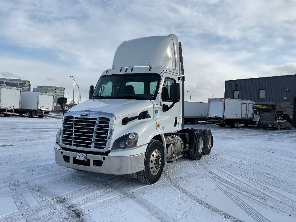 Day Cab Tractor-Heavy Duty Tractors-Freightliner-2018-Cascadia 11364ST-Saint Laurent-PQ-346,251\n\t\tkm-$ 52,750 - Image 3