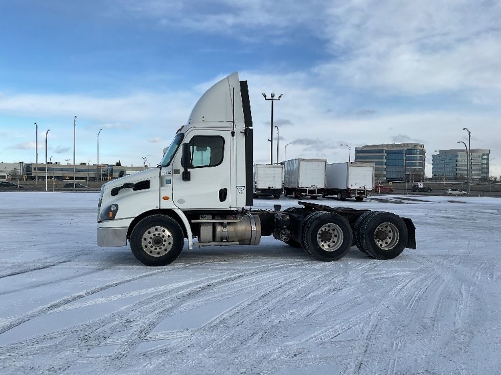 Day Cab Tractor-Heavy Duty Tractors-Freightliner-2018-Cascadia 11364ST-Saint Laurent-PQ-346,251\n\t\tkm-$ 52,750 - Image 4
