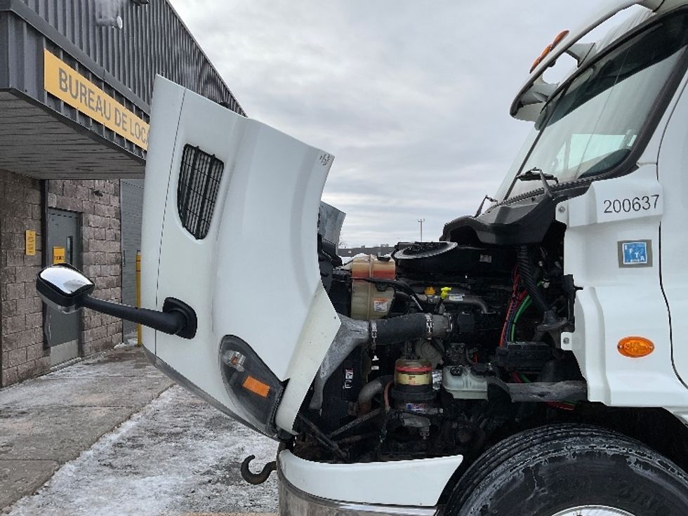 Day Cab Tractor-Heavy Duty Tractors-Freightliner-2018-Cascadia 11364ST-Saint Laurent-PQ-423,866\n\t\tkm-$ 51,000 - Image 16