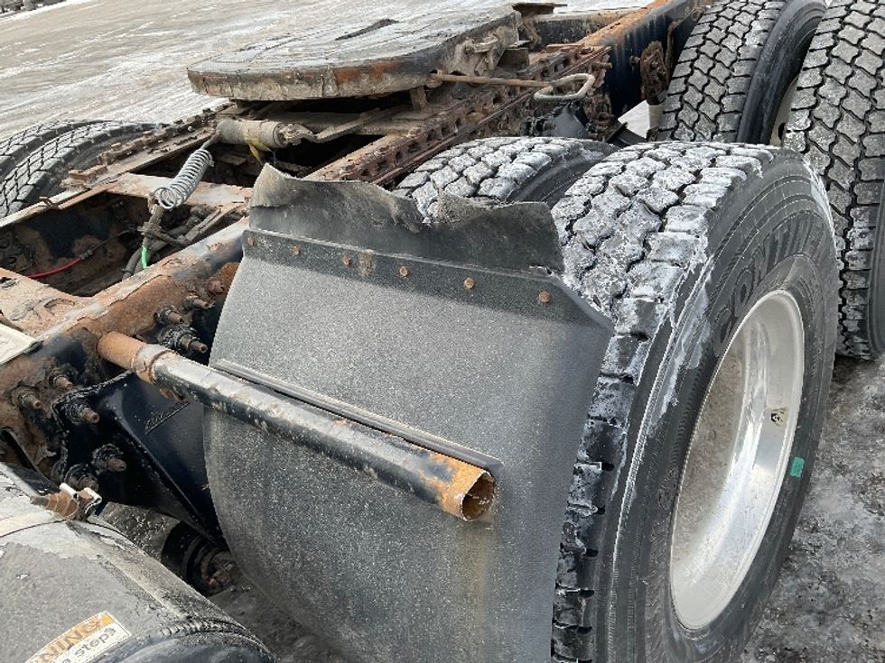 Day Cab Tractor-Heavy Duty Tractors-Freightliner-2018-Cascadia 11364ST-Saint Laurent-PQ-423,866\n\t\tkm-$ 51,000 - Image 17