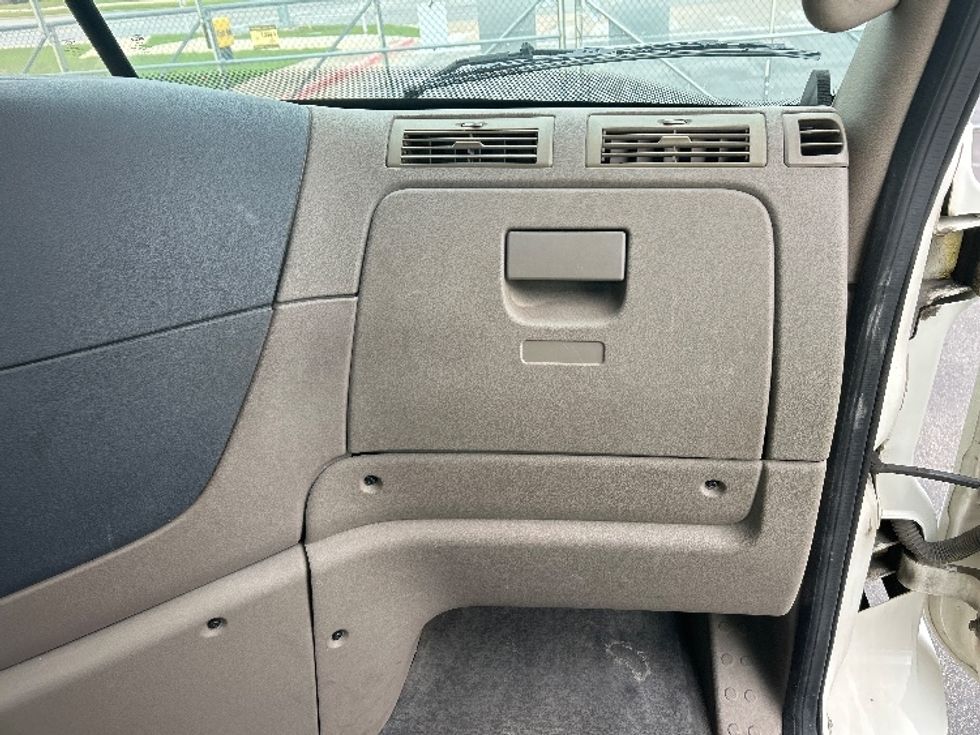 Day Cab Tractor-Heavy Duty Tractors-Freightliner-2018-Cascadia 11364ST-San Antonio-TX-157,118\n\t\tmiles-$ 43,500 - Image 13