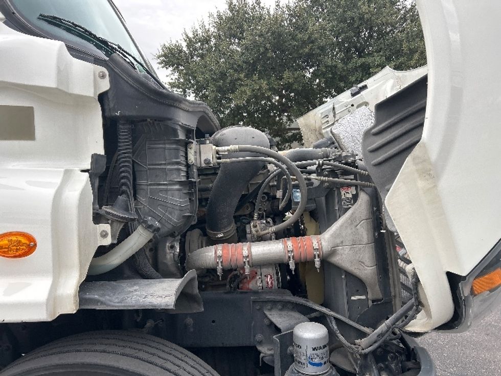 Day Cab Tractor-Heavy Duty Tractors-Freightliner-2018-Cascadia 11364ST-San Antonio-TX-157,118\n\t\tmiles-$ 43,500 - Image 15