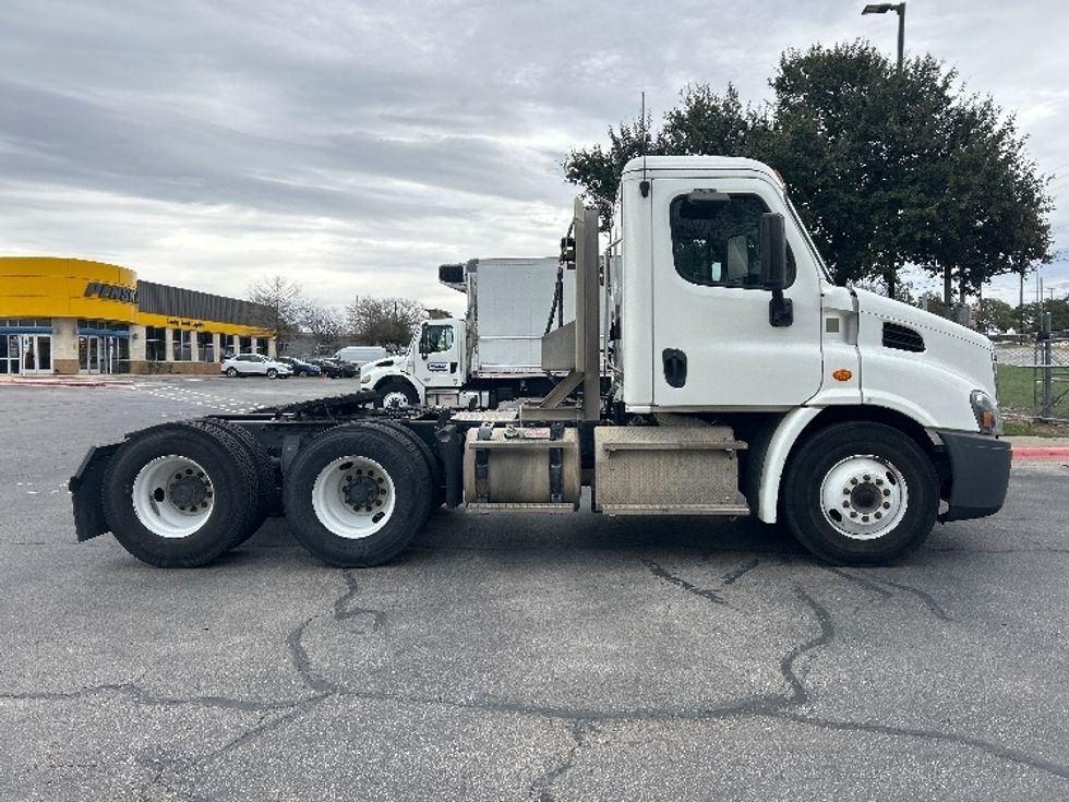 Day Cab Tractor-Heavy Duty Tractors-Freightliner-2018-Cascadia 11364ST-San Antonio-TX-157,118\n\t\tmiles-$ 43,500 - Image 8