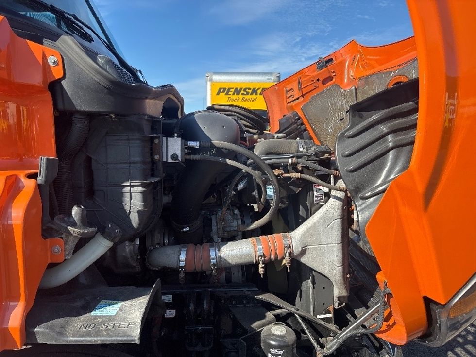 Day Cab Tractor-Heavy Duty Tractors-Freightliner-2018-Cascadia 11364ST-South Plainfield-NJ-226,017\n\t\tmiles-$ 34,000 - Image 15