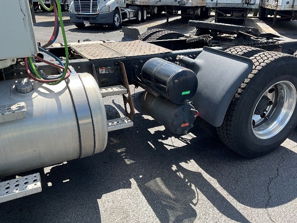 Day Cab Tractor-Heavy Duty Tractors-Freightliner-2018-Cascadia 11364ST-Sterling-VA-327,958\n\t\tmiles-$ 43,750 - Image 17