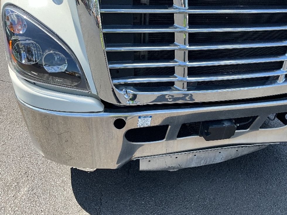 Day Cab Tractor-Heavy Duty Tractors-Freightliner-2018-Cascadia 11364ST-Sterling-VA-327,958\n\t\tmiles-$ 43,750 - Image 21