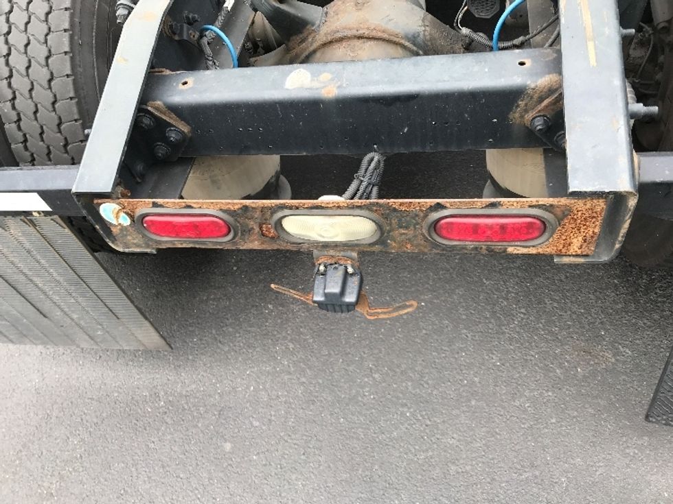 Day Cab Tractor-Heavy Duty Tractors-Freightliner-2018-Cascadia 11364ST-Sterling-VA-430,310\n\t\tmiles-$ 38,250 - Image 19