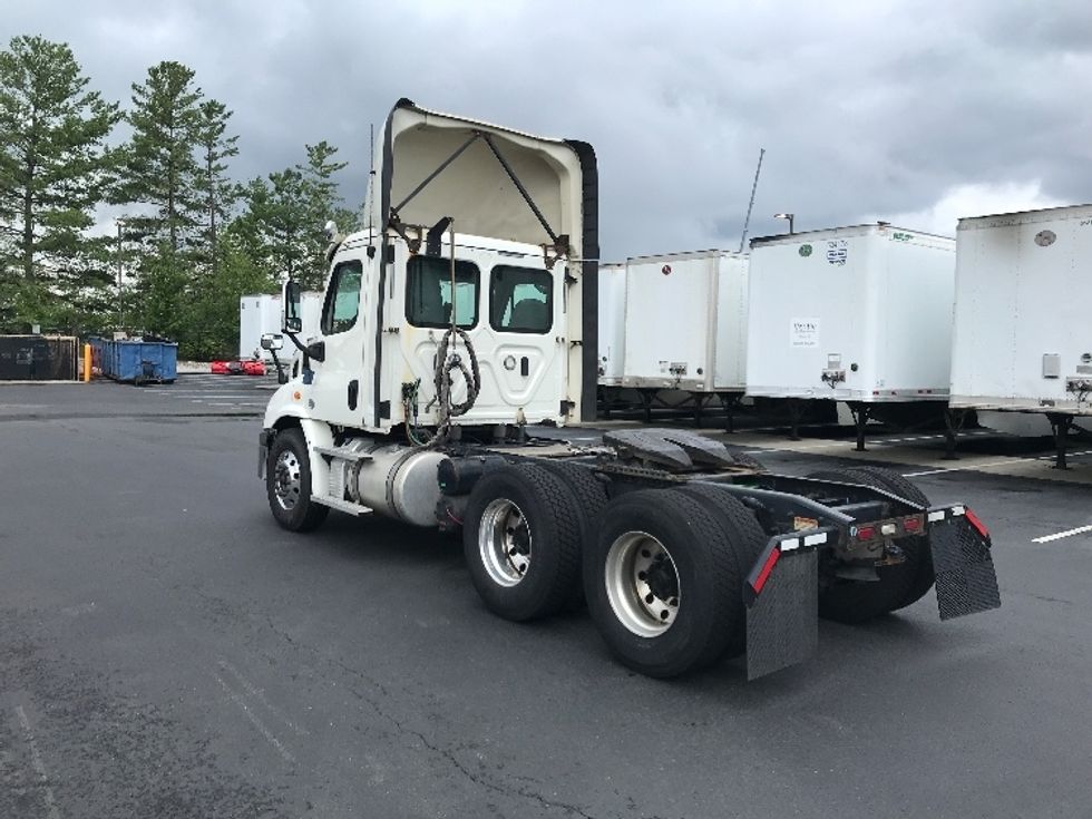 Day Cab Tractor-Heavy Duty Tractors-Freightliner-2018-Cascadia 11364ST-Sterling-VA-430,310\n\t\tmiles-$ 38,250 - Image 5