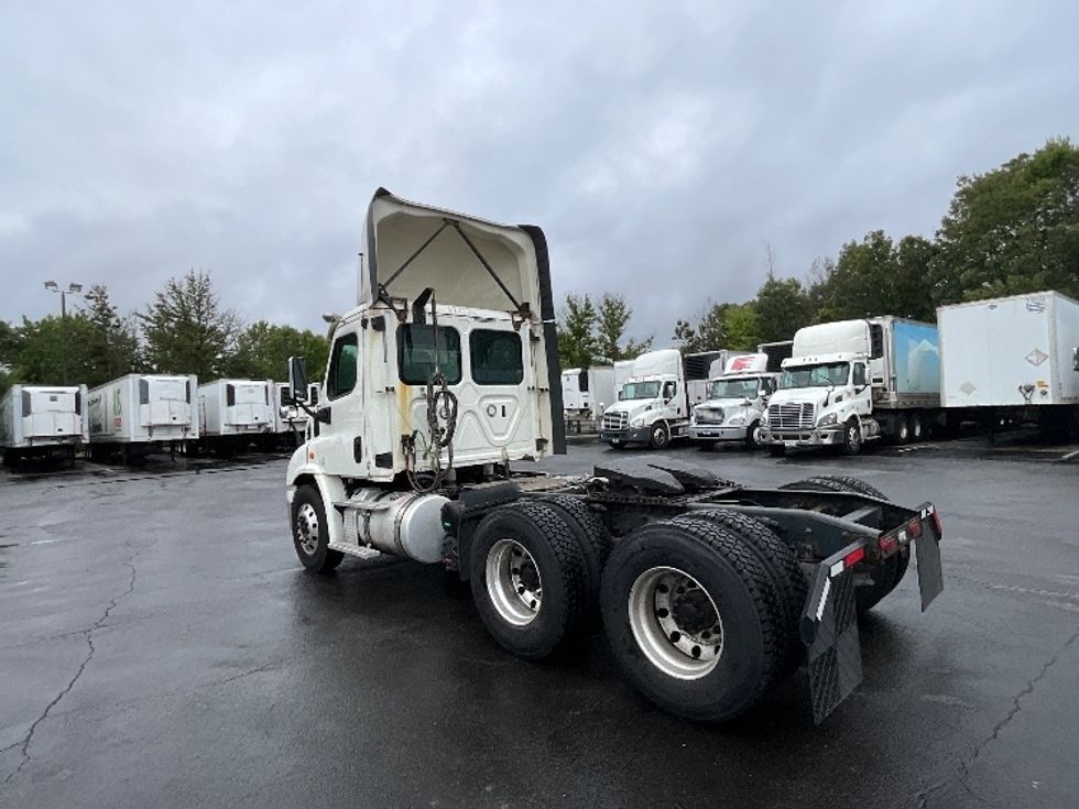 Day Cab Tractor-Heavy Duty Tractors-Freightliner-2018-Cascadia 11364ST-Sterling-VA-447,700\n\t\tmiles-$ 37,500 - Image 5