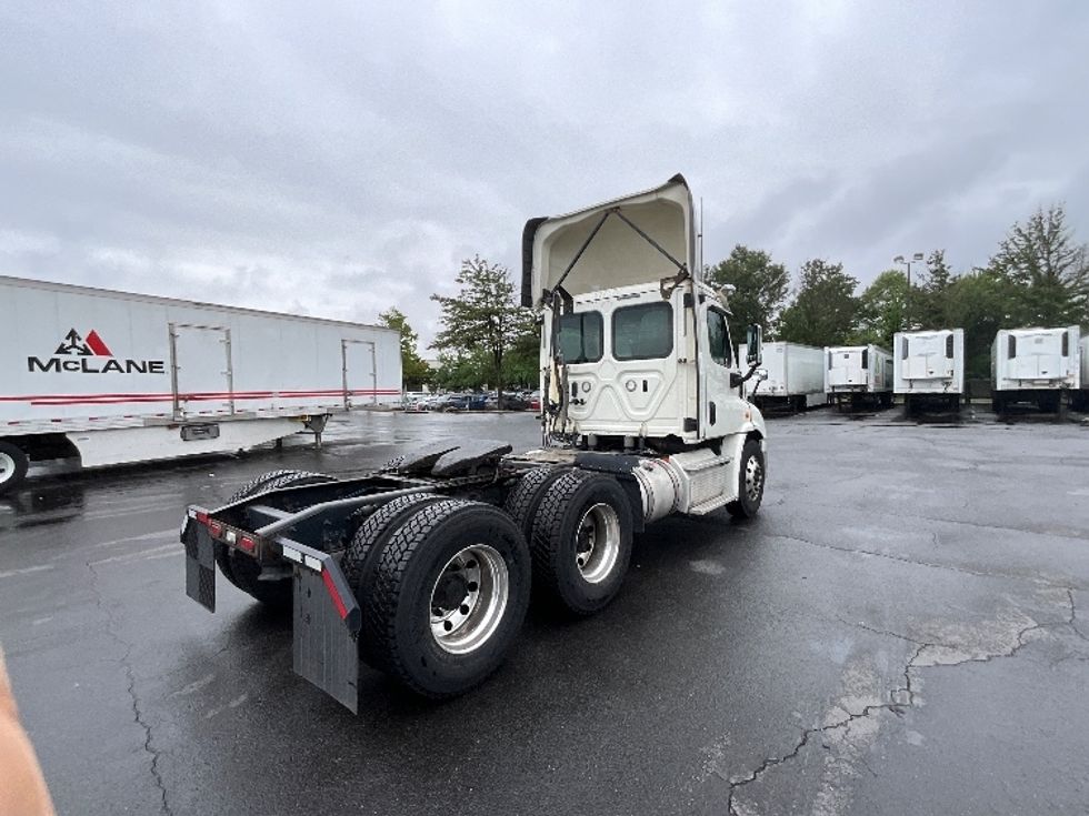 Day Cab Tractor-Heavy Duty Tractors-Freightliner-2018-Cascadia 11364ST-Sterling-VA-447,700\n\t\tmiles-$ 37,500 - Image 7