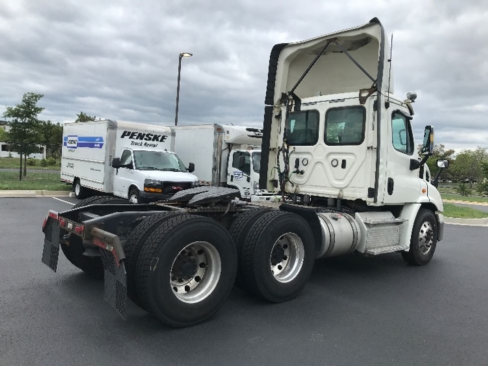 Day Cab Tractor-Heavy Duty Tractors-Freightliner-2018-Cascadia 11364ST-Sterling-VA-454,641\n\t\tmiles-$ 24,500 - Image 7