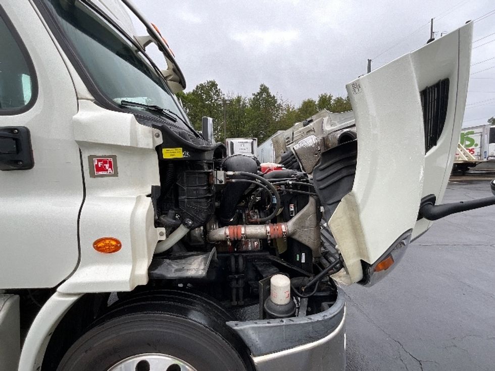 Day Cab Tractor-Heavy Duty Tractors-Freightliner-2018-Cascadia 11364ST-Sterling-VA-490,649\n\t\tmiles-$ 35,250 - Image 14
