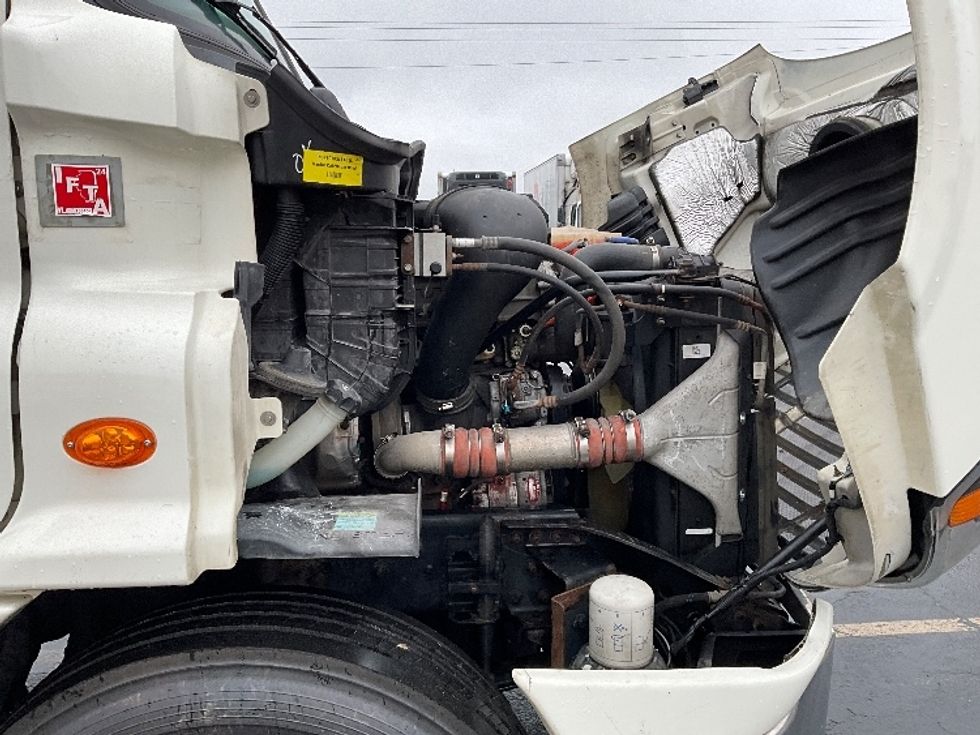 Day Cab Tractor-Heavy Duty Tractors-Freightliner-2018-Cascadia 11364ST-Sterling-VA-497,991\n\t\tmiles-$ 34,500 - Image 15