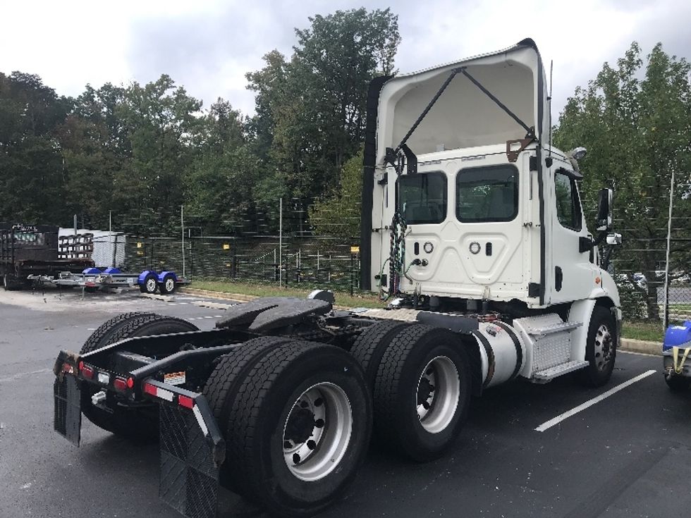 Day Cab Tractor-Heavy Duty Tractors-Freightliner-2018-Cascadia 11364ST-Sterling-VA-574,193\n\t\tmiles-$ 28,500 - Image 7