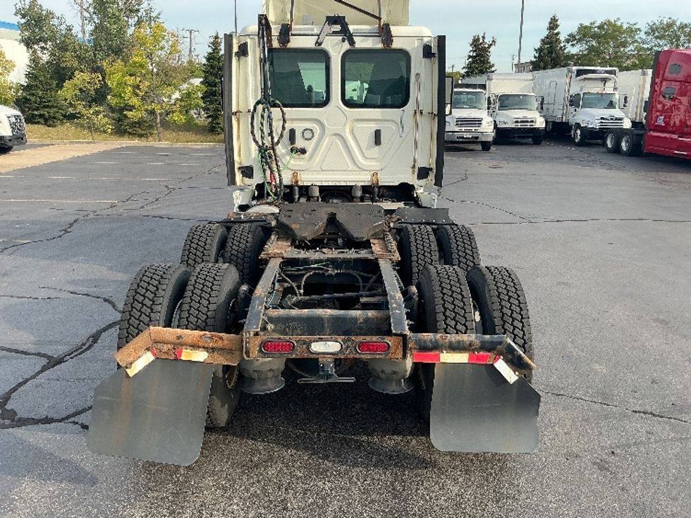 Day Cab Tractor-Heavy Duty Tractors-Freightliner-2018-Cascadia 11364ST-Sturtevant-WI-423,588\n\t\tmiles-$ 38,500 - Image 6
