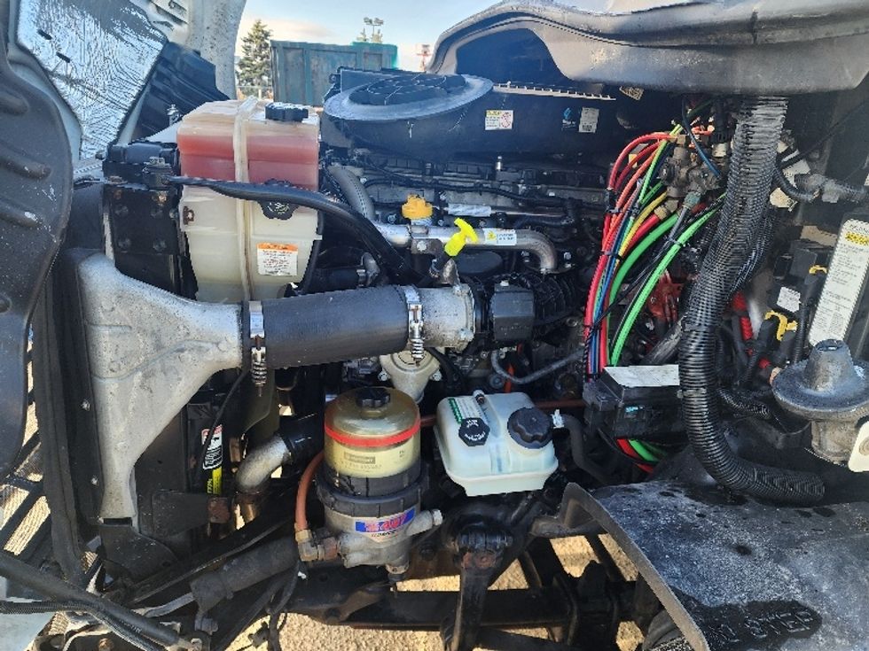 Day Cab Tractor-Heavy Duty Tractors-Freightliner-2018-Cascadia 11364ST-Sturtevant-WI-540,312\n\t\tmiles-$ 30,000 - Image 16