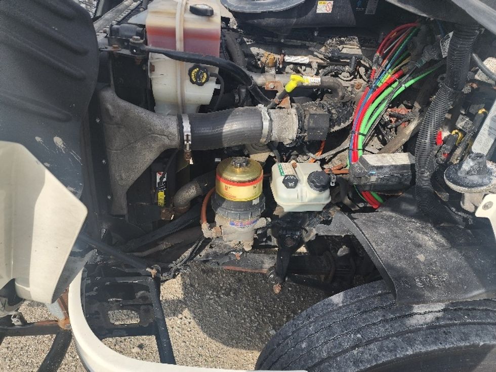 Day Cab Tractor-Heavy Duty Tractors-Freightliner-2018-Cascadia 11364ST-Sturtevant-WI-567,250\n\t\tmiles-$ 30,250 - Image 15