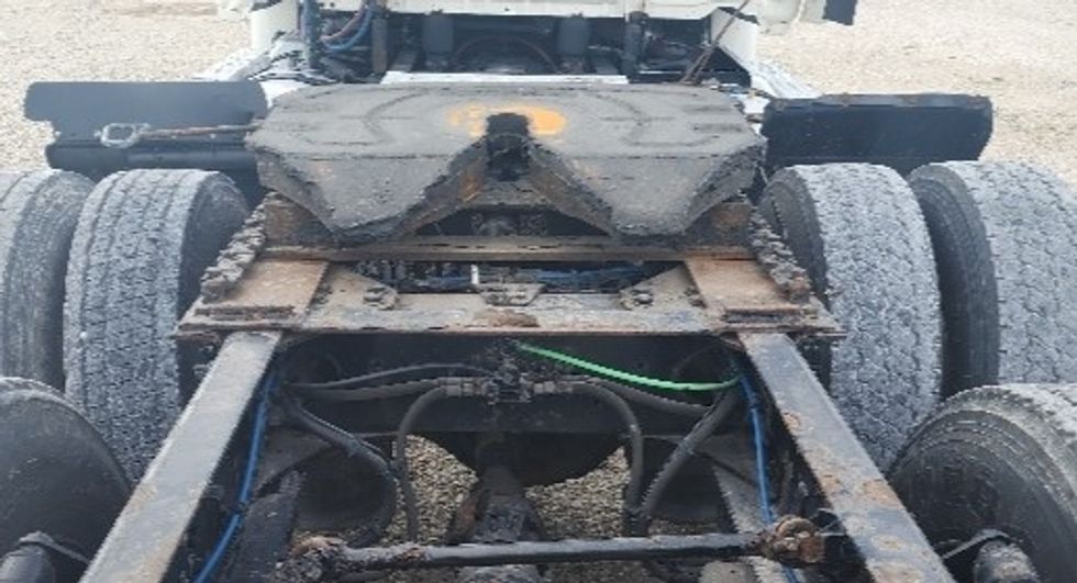 Day Cab Tractor-Heavy Duty Tractors-Freightliner-2018-Cascadia 11364ST-Sturtevant-WI-567,250\n\t\tmiles-$ 30,250 - Image 6