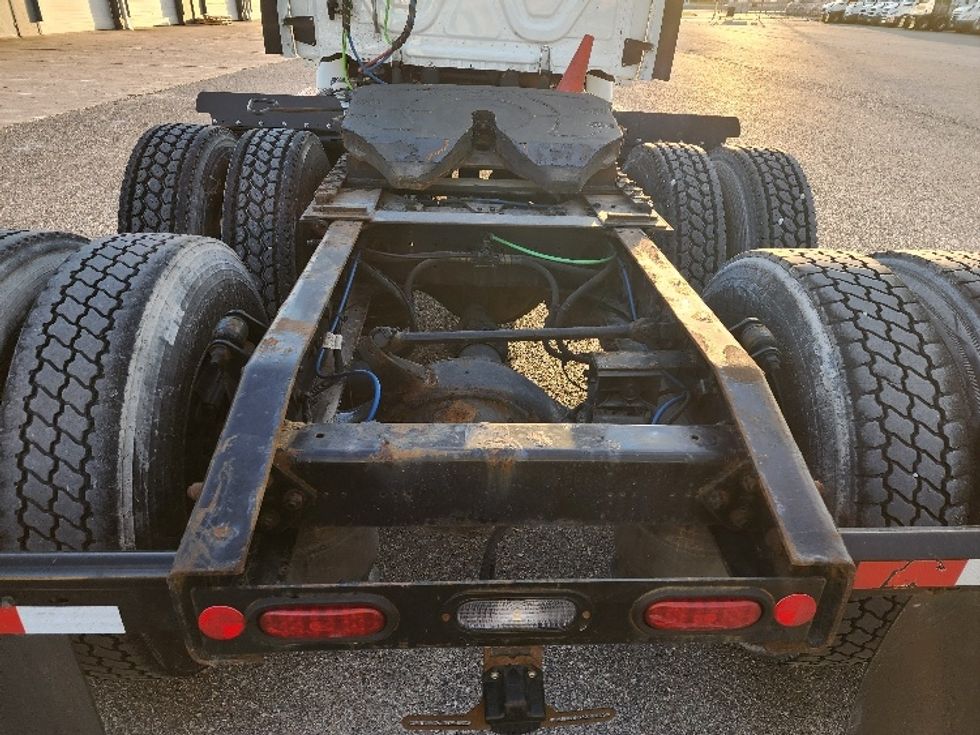 Day Cab Tractor-Heavy Duty Tractors-Freightliner-2018-Cascadia 11364ST-Sturtevant-WI-574,875\n\t\tmiles-$ 27,250 - Image 6