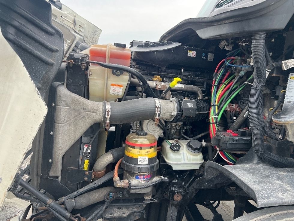 Day Cab Tractor-Heavy Duty Tractors-Freightliner-2018-Cascadia 11364ST-Sturtevant-WI-578,034\n\t\tmiles-$ 30,000 - Image 16