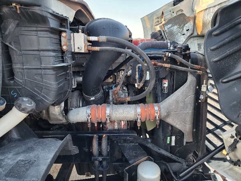 Day Cab Tractor-Heavy Duty Tractors-Freightliner-2018-Cascadia 11364ST-Sturtevant-WI-587,173\n\t\tmiles-$ 24,250 - Image 14