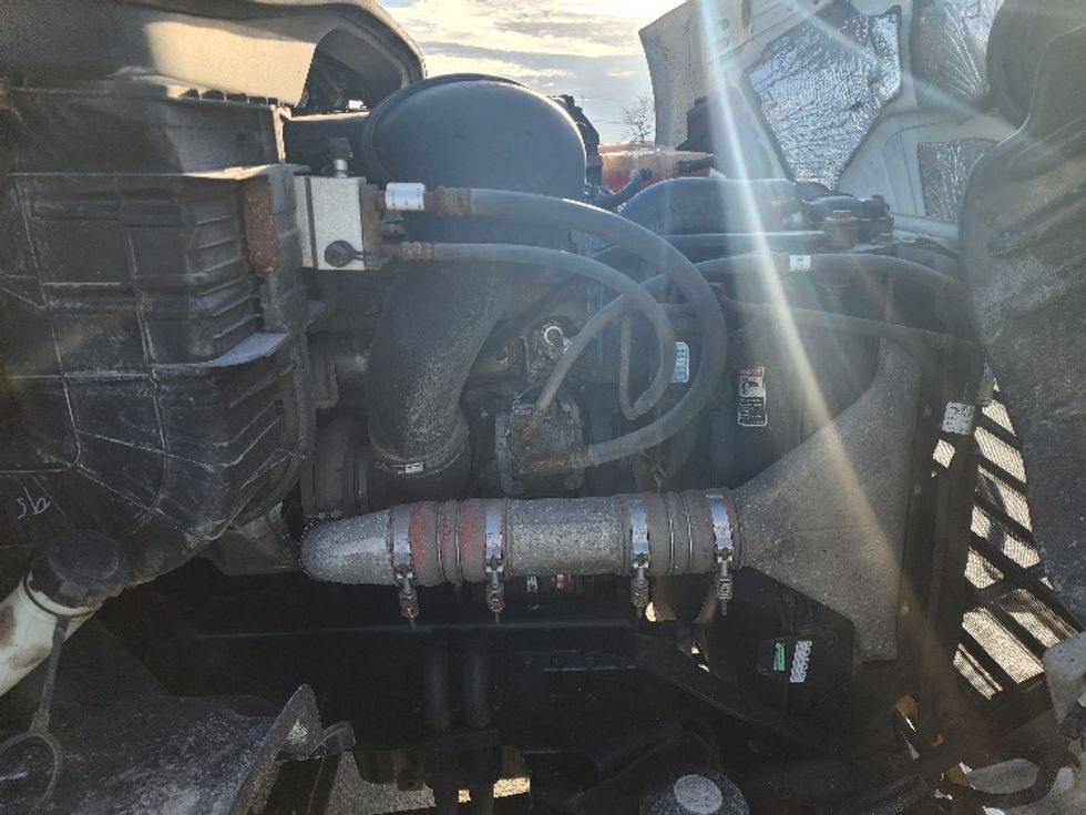 Day Cab Tractor-Heavy Duty Tractors-Freightliner-2018-Cascadia 11364ST-Sturtevant-WI-589,876\n\t\tmiles-$ 26,000 - Image 14