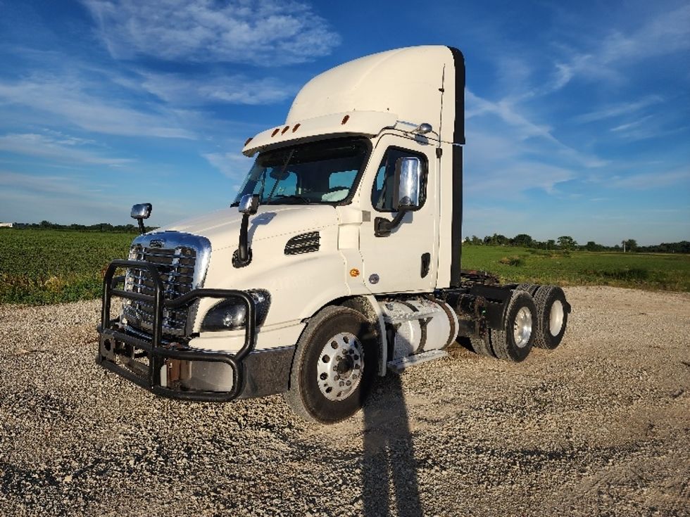 Day Cab Tractor-Heavy Duty Tractors-Freightliner-2018-Cascadia 11364ST-Sturtevant-WI-602,581\n\t\tmiles-$ 25,250 - Image 3