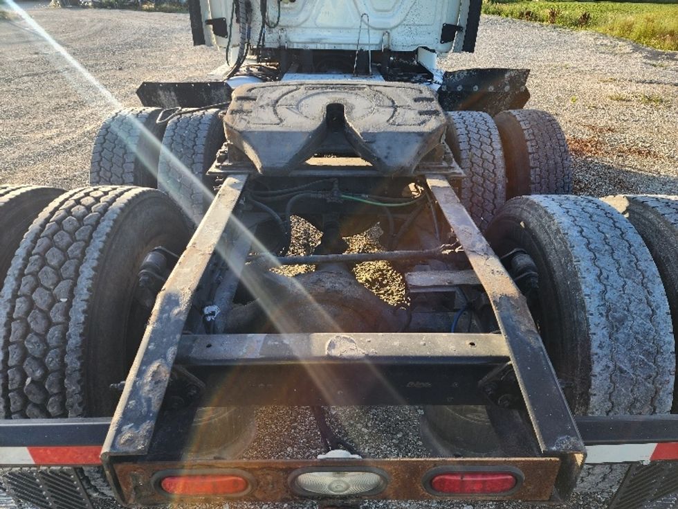 Day Cab Tractor-Heavy Duty Tractors-Freightliner-2018-Cascadia 11364ST-Sturtevant-WI-602,581\n\t\tmiles-$ 25,250 - Image 6