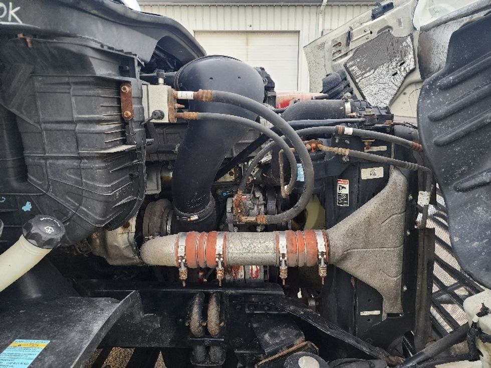 Day Cab Tractor-Heavy Duty Tractors-Freightliner-2018-Cascadia 11364ST-Sturtevant-WI-605,548\n\t\tmiles-$ 27,500 - Image 15