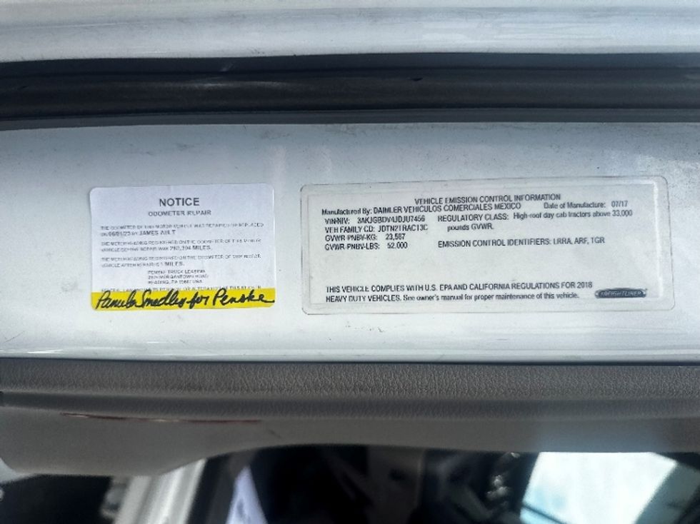 Day Cab Tractor-Heavy Duty Tractors-Freightliner-2018-Cascadia 11364ST-Swedesboro-NJ-301,781\n\t\tmiles-$ 45,500 - Image 20