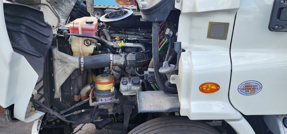 Day Cab Tractor-Heavy Duty Tractors-Freightliner-2018-Cascadia 11364ST-Swedesboro-NJ-336,463\n\t\tmiles-$ 34,000 - Image 16