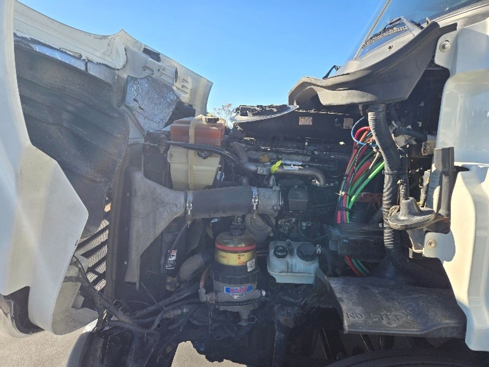 Day Cab Tractor-Heavy Duty Tractors-Freightliner-2018-Cascadia 11364ST-West Sacramento-CA-506,562\n\t\tmiles-$ 34,750 - Image 16