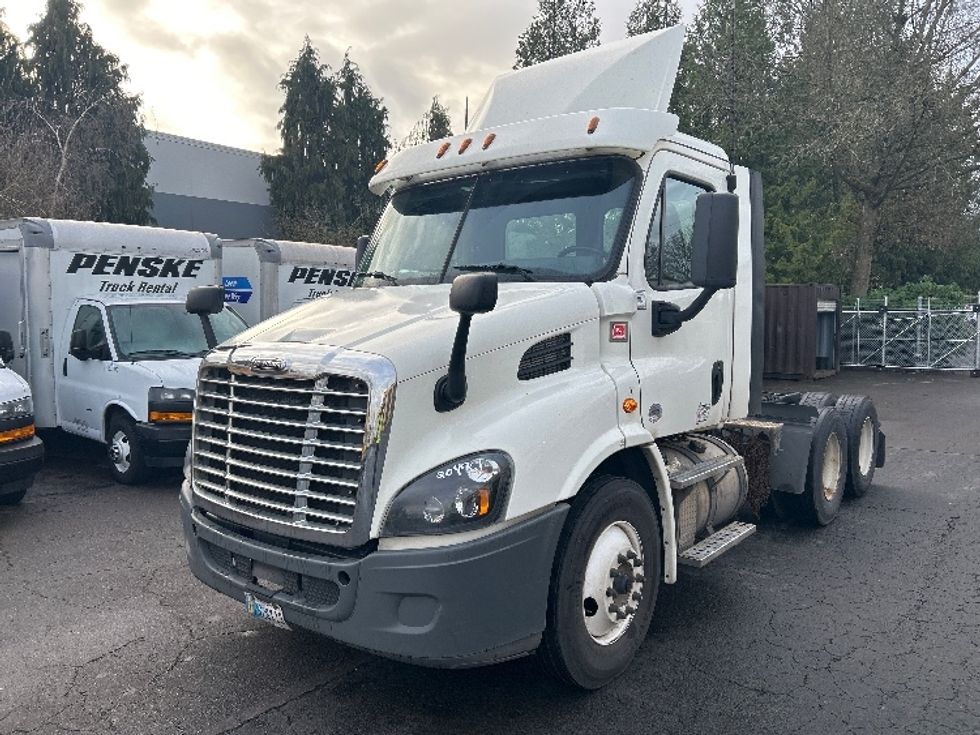 Day Cab Tractor-Heavy Duty Tractors-Freightliner-2018-Cascadia 11364ST-Wilsonville-OR-290,534\n\t\tmiles-$ 40,250 - Image 3