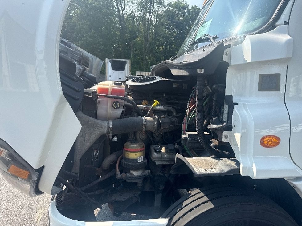 Day Cab Tractor-Heavy Duty Tractors-Freightliner-2018-Cascadia 11364ST-Ypsilanti-MI-515,617\n\t\tmiles-$ 29,500 - Image 16