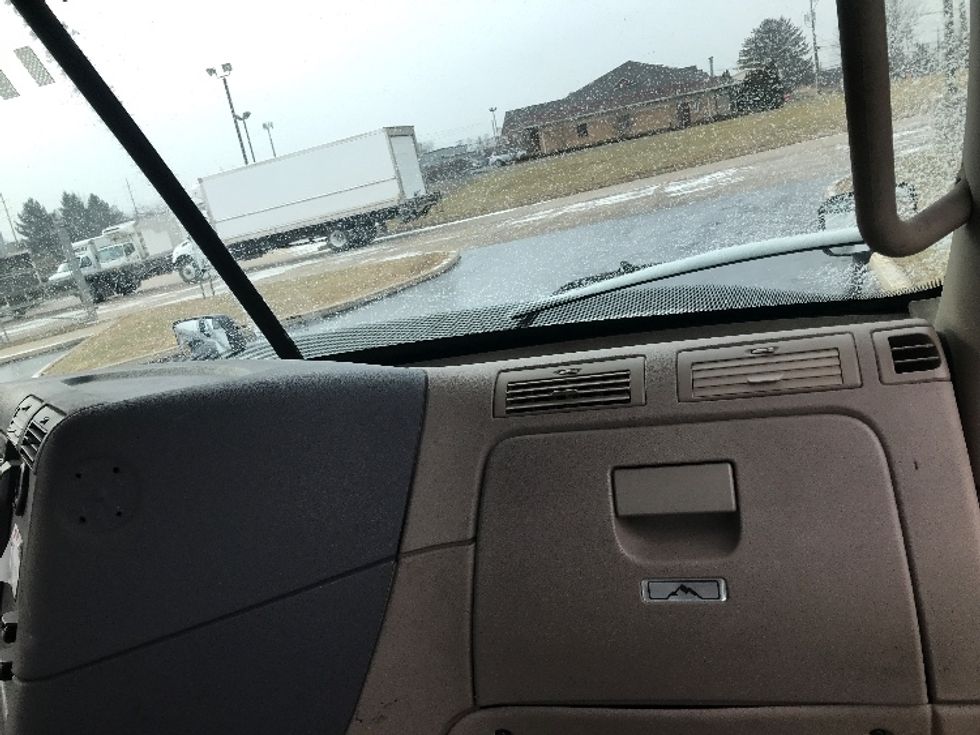 Day Cab Tractor-Heavy Duty Tractors-Freightliner-2018-Cascadia 12542ST-Allentown-PA-268,170\n\t\tmiles-$ 36,500 - Image 13