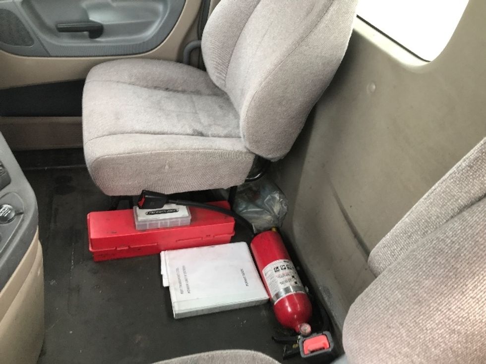 Day Cab Tractor-Heavy Duty Tractors-Freightliner-2018-Cascadia 12542ST-Allentown-PA-268,170\n\t\tmiles-$ 36,500 - Image 17