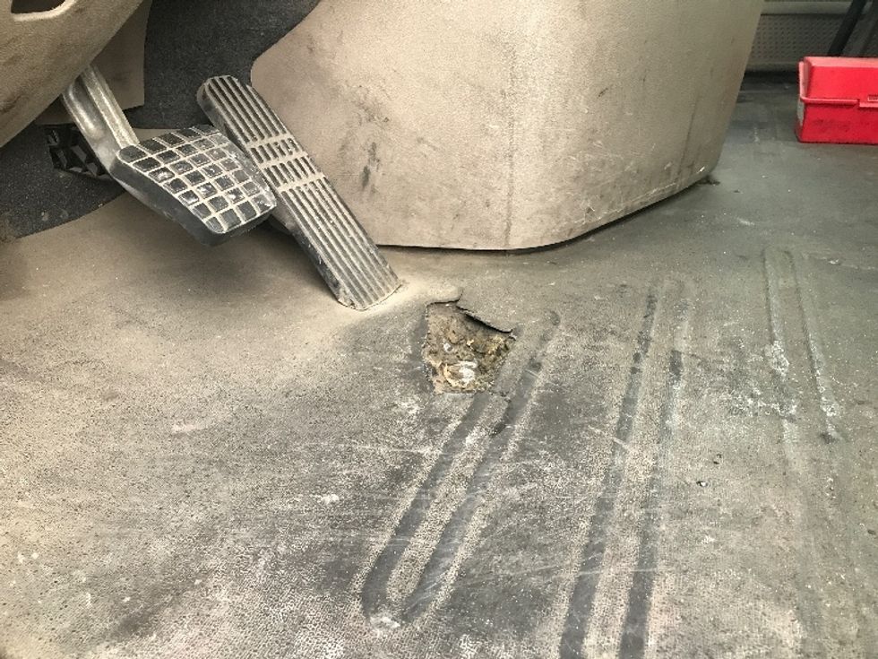 Day Cab Tractor-Heavy Duty Tractors-Freightliner-2018-Cascadia 12542ST-Allentown-PA-268,170\n\t\tmiles-$ 36,500 - Image 20