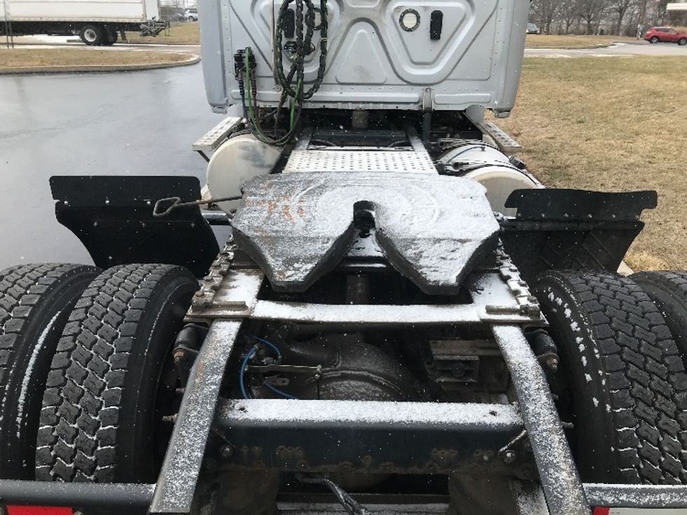 Day Cab Tractor-Heavy Duty Tractors-Freightliner-2018-Cascadia 12542ST-Allentown-PA-268,170\n\t\tmiles-$ 36,500 - Image 6