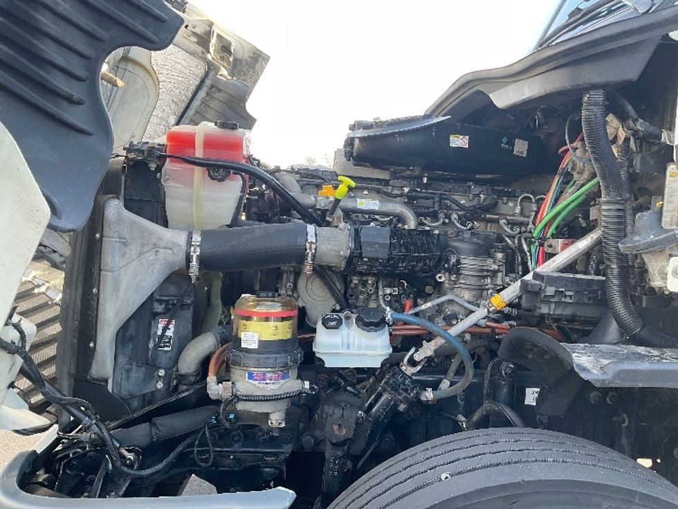 Day Cab Tractor-Heavy Duty Tractors-Freightliner-2018-Cascadia 12542ST-Bloomington-IN-360,981\n\t\tmiles-$ 32,250 - Image 16