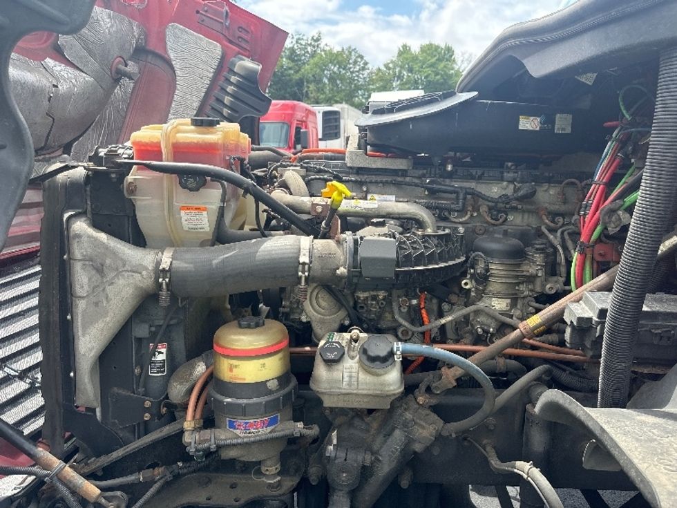 Day Cab Tractor-Heavy Duty Tractors-Freightliner-2018-Cascadia 12542ST-Cranbury-NJ-353,071\n\t\tmiles-$ 36,250 - Image 16