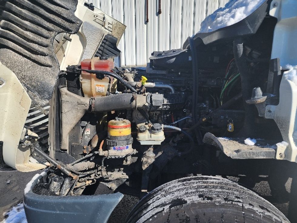 Day Cab Tractor-Heavy Duty Tractors-Freightliner-2018-Cascadia 12542ST-Fitchburg-MA-328,181\n\t\tmiles-$ 34,000 - Image 16